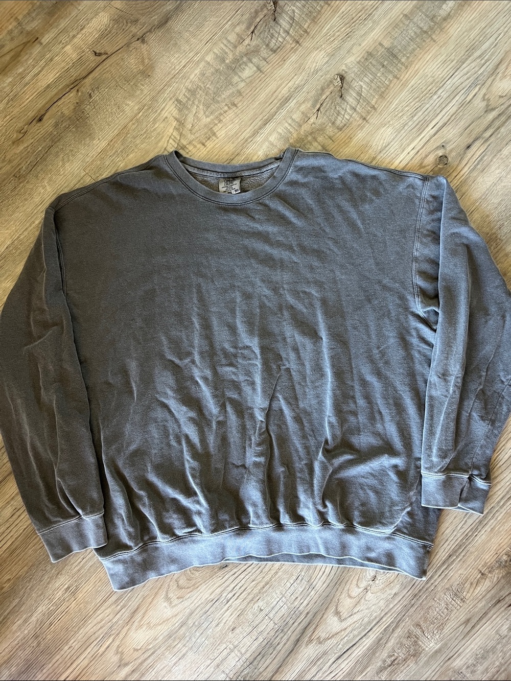 Comfort colors crewneck